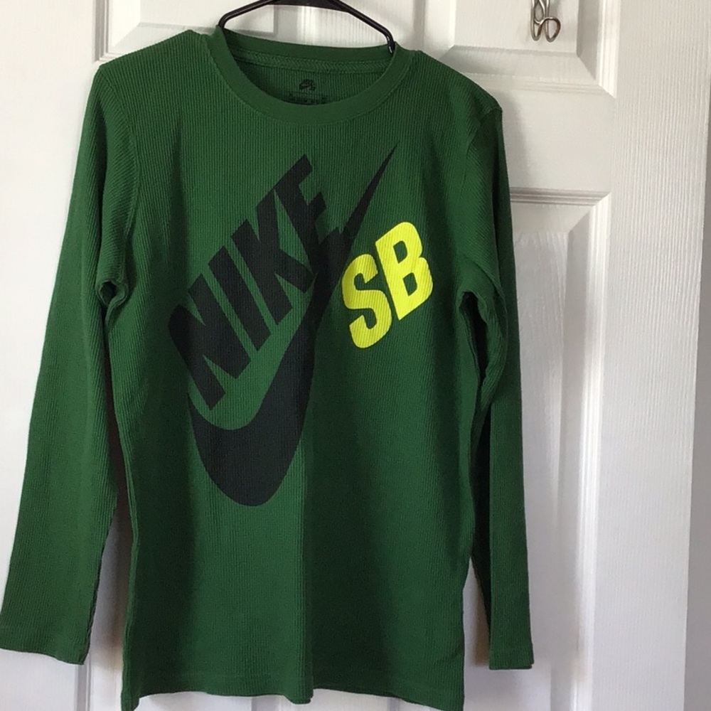 Nike sport shirt, youth